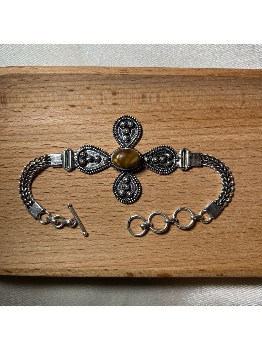 Tiger Eye 925 Flower Design Bracelet